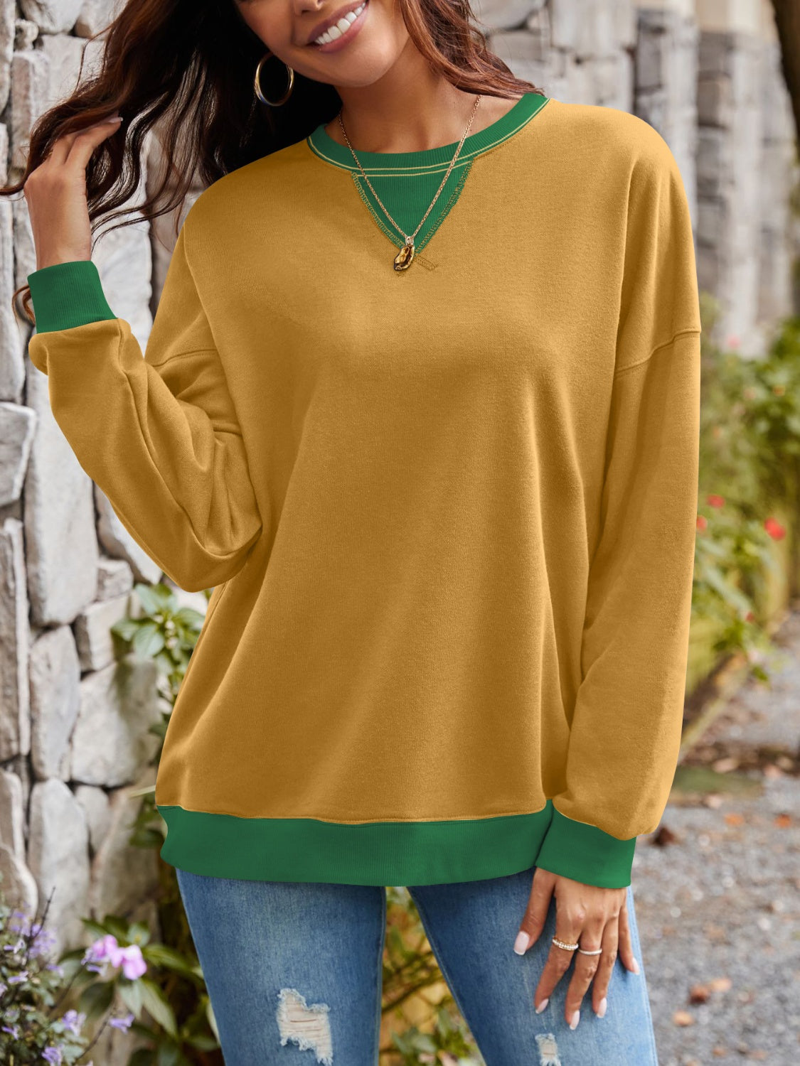 Lovelet Contrast Round Neck Long Sleeve Sweatshirt