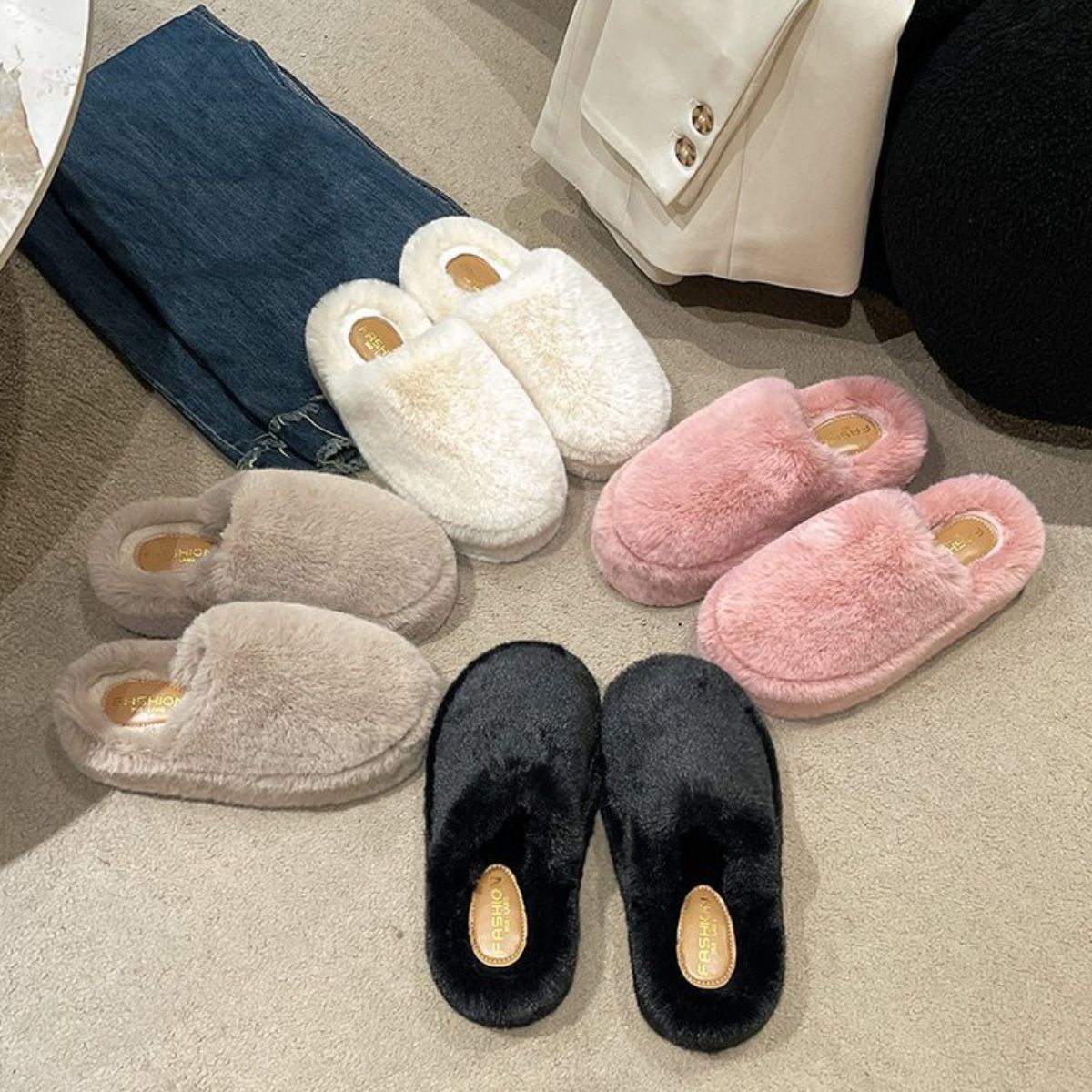 Fuzzy Round Toe Flat Slippers