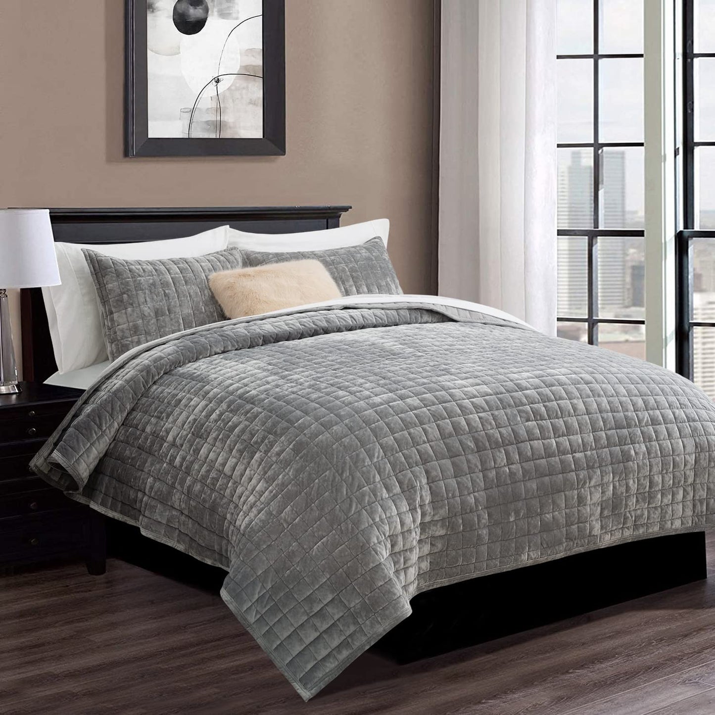 RECYCO Luxury Velvet Quilt King Size, Ultra Soft Velvet Bedding Sets, Lightweight Quilted Velvet Comforter Set, Channel Stitch Oversized Bedspread Coverlet with 2 Pillow Shams, Emerald Green