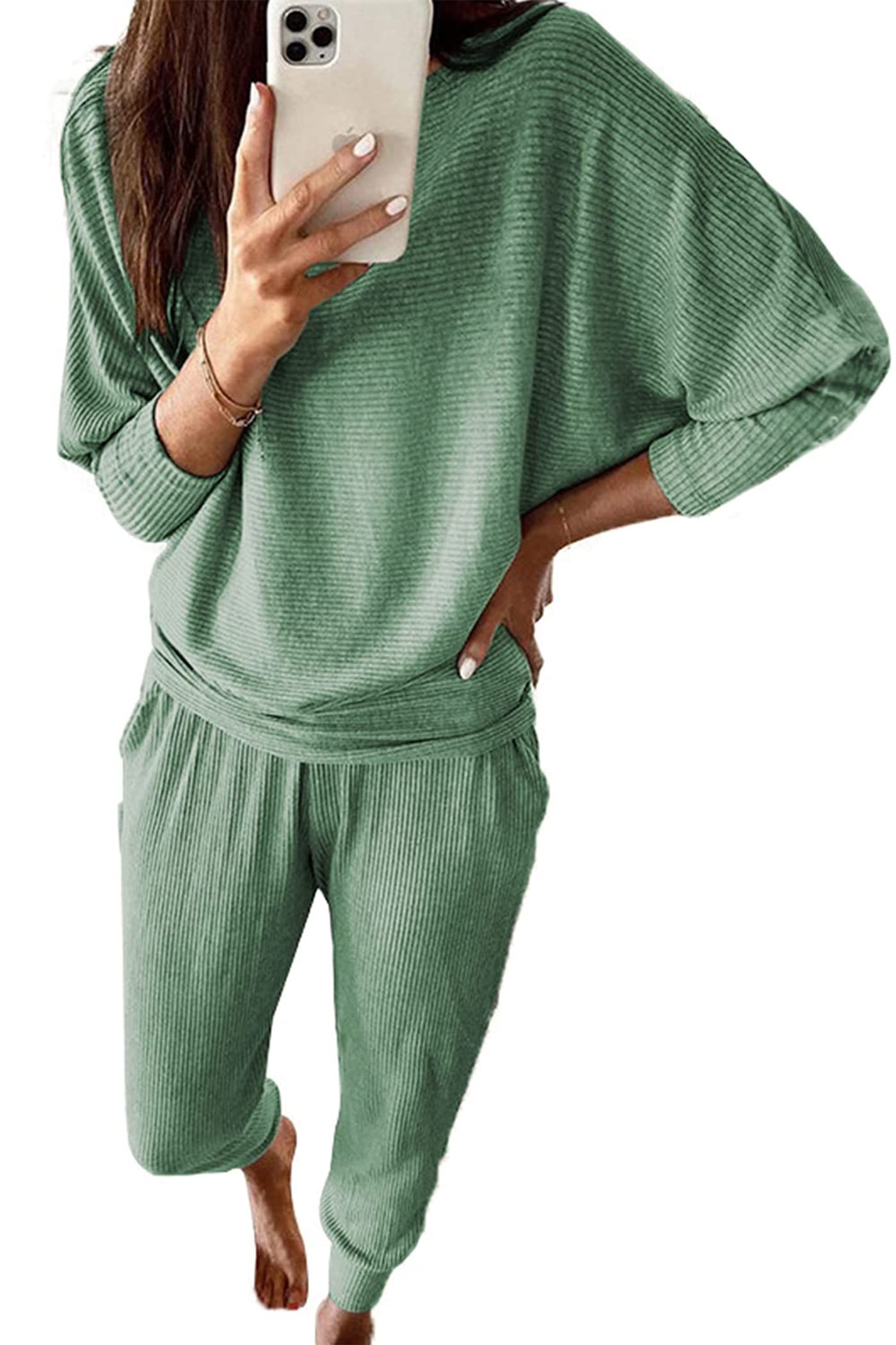 PRETTYGARDEN Women's Fall Fashion Outfits 2 Piece Sweatsuit Solid Color Long Sleeve Pullover Long Pants Lounge Set