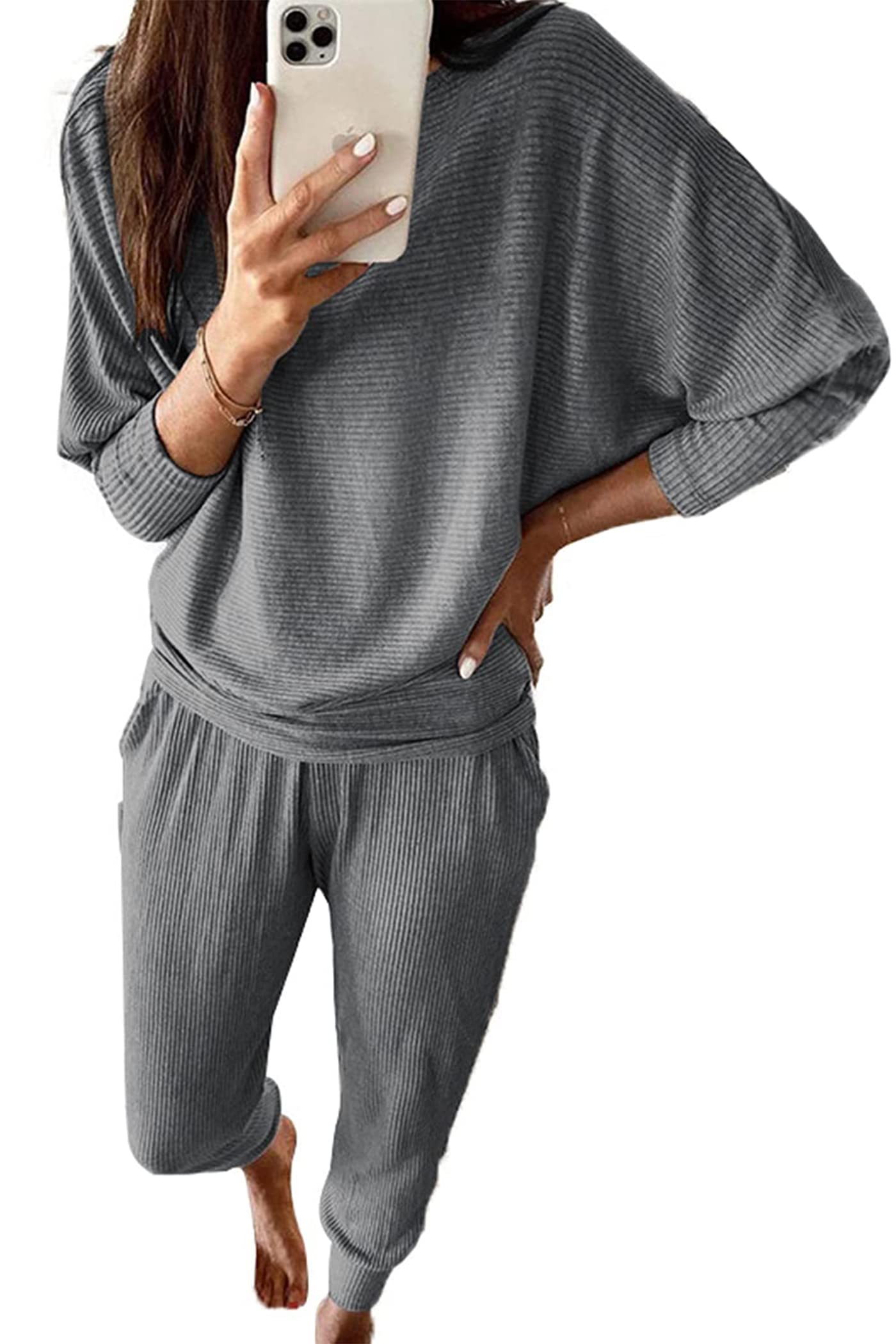 PRETTYGARDEN Women's Fall Fashion Outfits 2 Piece Sweatsuit Solid Color Long Sleeve Pullover Long Pants Lounge Set