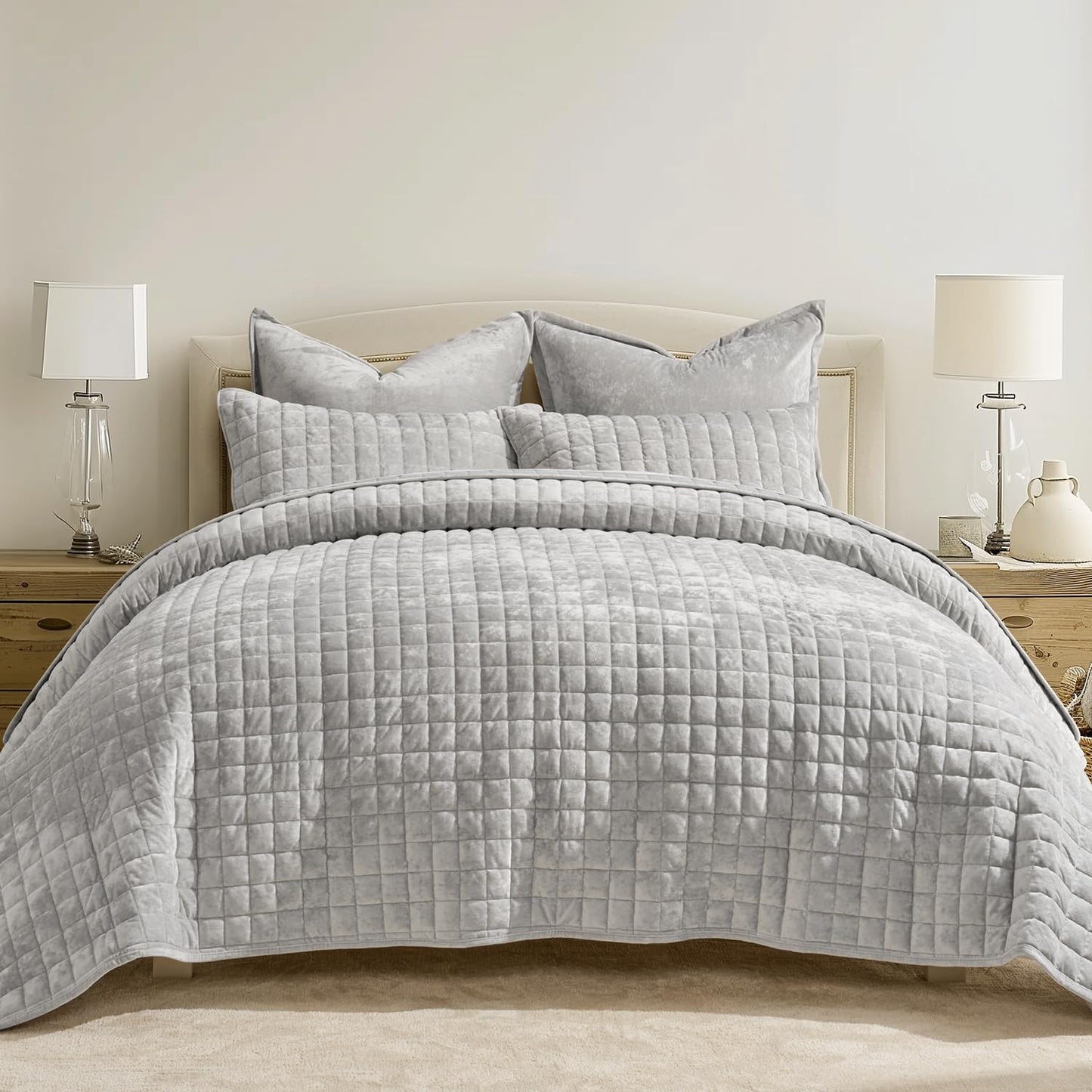RECYCO Luxury Velvet Quilt King Size, Ultra Soft Velvet Bedding Sets, Lightweight Quilted Velvet Comforter Set, Channel Stitch Oversized Bedspread Coverlet with 2 Pillow Shams, Emerald Green
