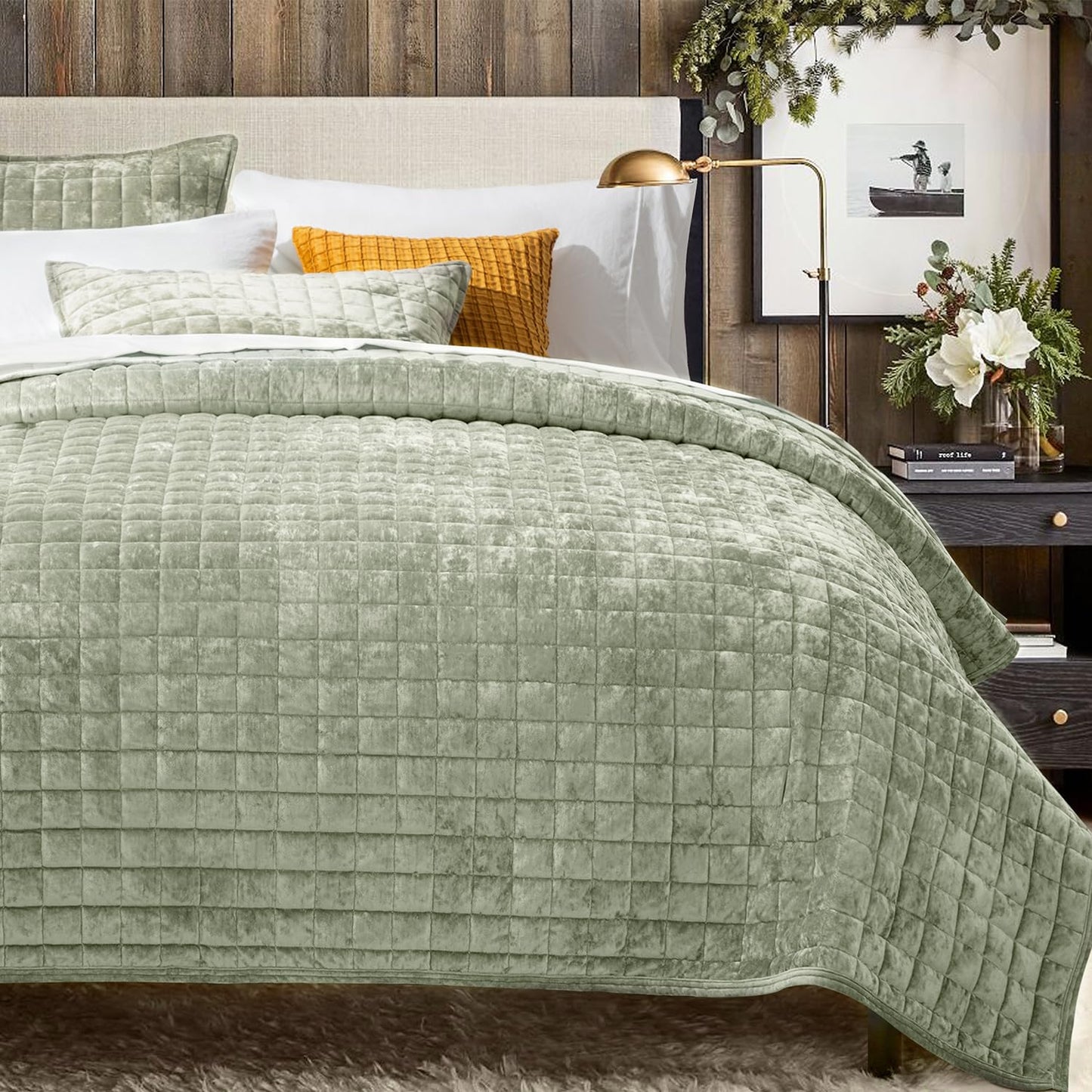 RECYCO Luxury Velvet Quilt King Size, Ultra Soft Velvet Bedding Sets, Lightweight Quilted Velvet Comforter Set, Channel Stitch Oversized Bedspread Coverlet with 2 Pillow Shams, Emerald Green