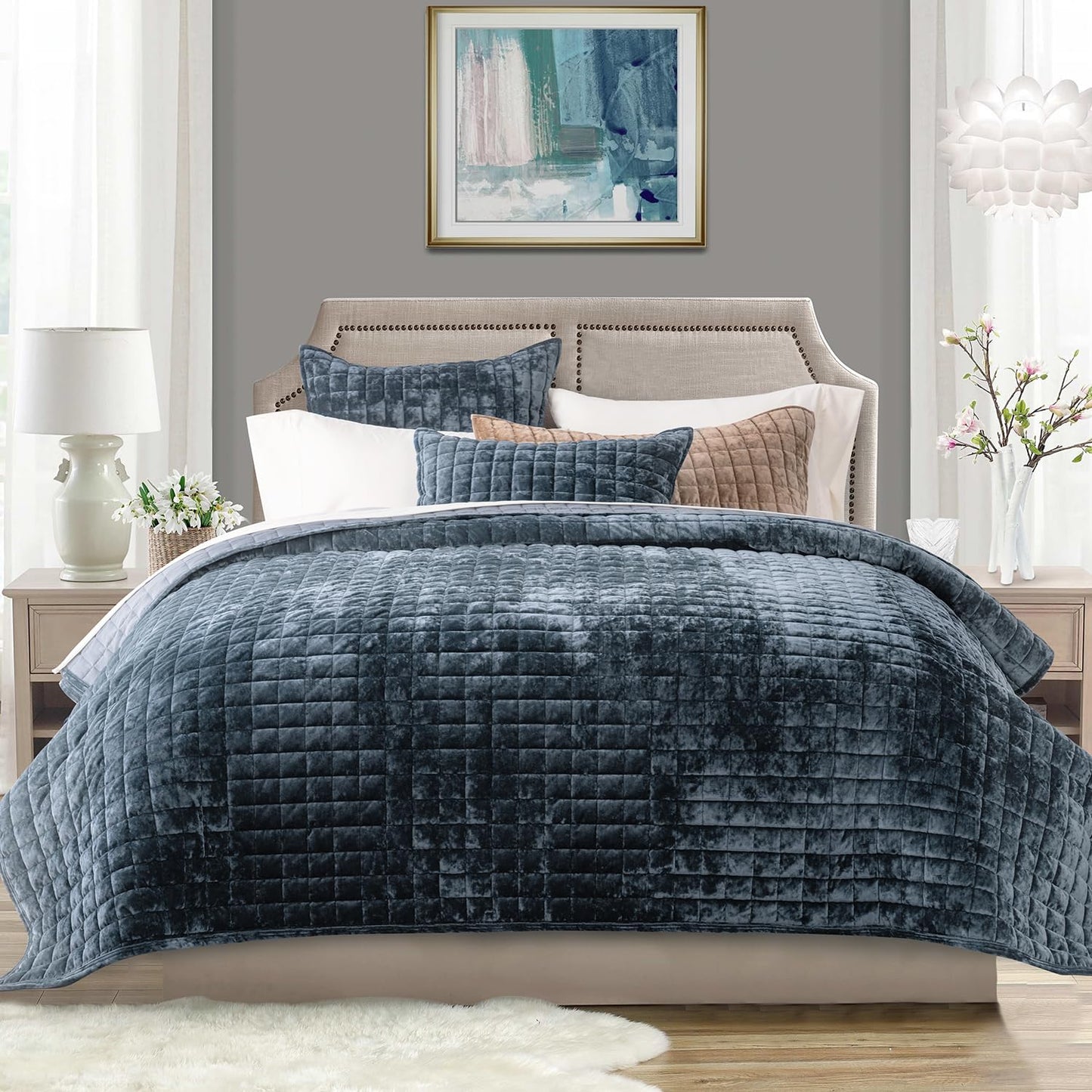 RECYCO Luxury Velvet Quilt King Size, Ultra Soft Velvet Bedding Sets, Lightweight Quilted Velvet Comforter Set, Channel Stitch Oversized Bedspread Coverlet with 2 Pillow Shams, Emerald Green